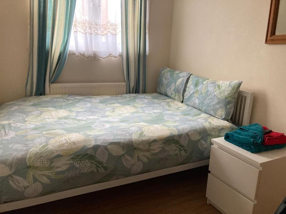 Hotel Eltar Hostle Londyn Zewnętrze zdjęcie